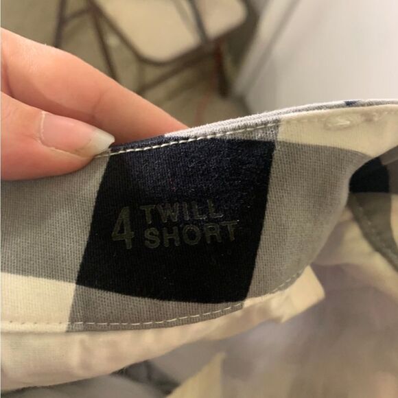 A.n.a. Size 4 Black and White Checkered Twill‎ Shorts - Picture 4 of 5